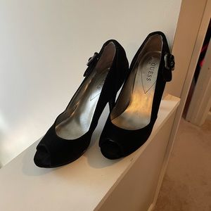 Guess black suede heels 9 1/2